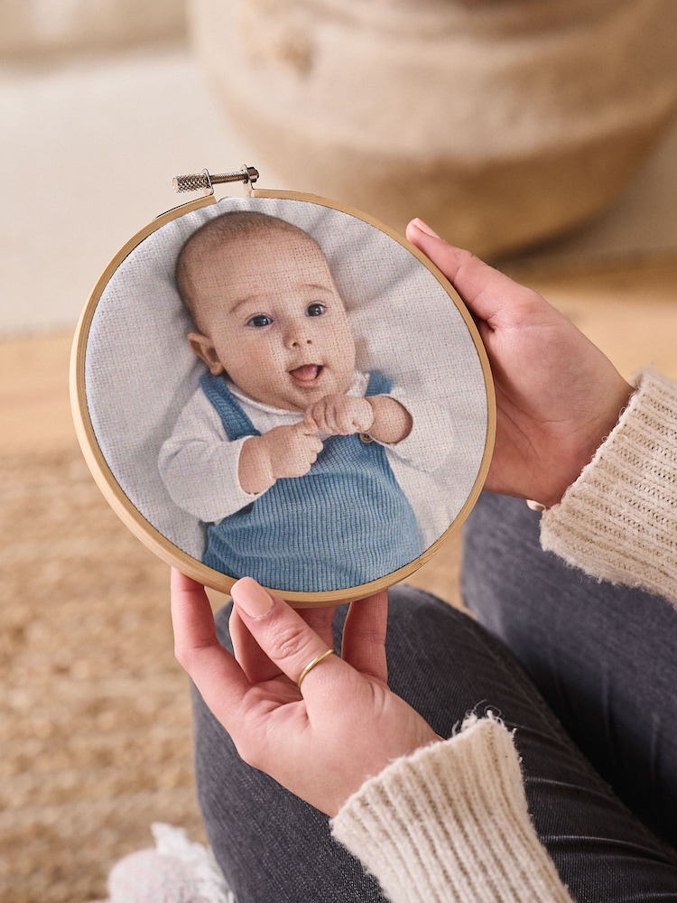 Newborn Baby Photo Hoop by No Ordinary Gift - Image 2 of 2 Newborn Baby Photo Hoop by No Ordinary Gift - Image 2 of 2