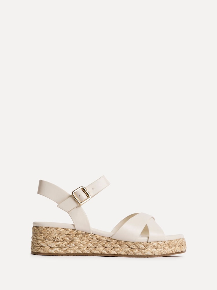 Linzi Cream Magnolia Crossover Flatform Sandals - Image 2 of 5