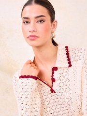 Lipsy Geknöpfter Strickpullover mit Pointelle-Muster und Kragen - Bild 3 von 4