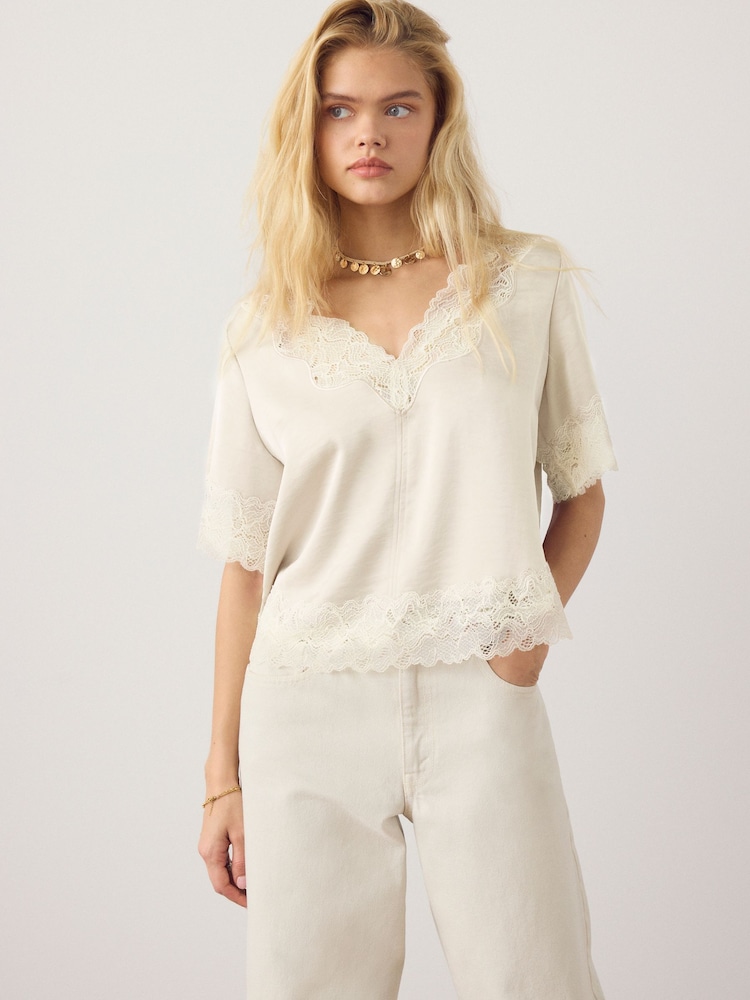 Cream Satin V-Neck Lace Trim Top - Image 2 of 7 Cream Satin V-Neck Lace Trim Top - Image 2 of 7