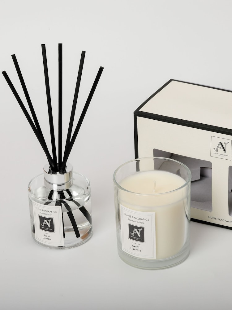 Aroma Naturals Clear Minimalist Luxe Avant L'aurore 3 Wick Candle - Image 2 of 3 Aroma Naturals Clear Minimalist Luxe Avant L'aurore 3 Wick Candle - Image 2 of 3