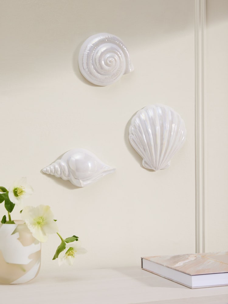Set of 3 Ceramic Coastal Shaped Wall Plaques - Imagen 1 de 4