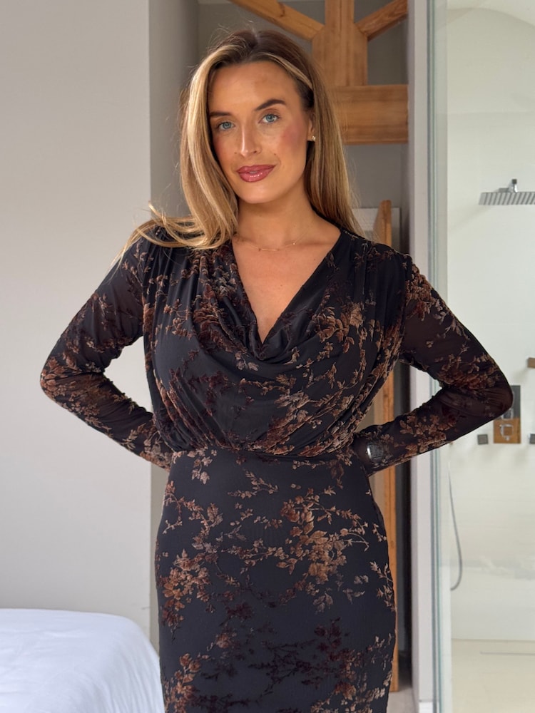 Girl In Mind Remington Flocked Floral Cowl Neck Midi Dress - صورة 5 من 5 Girl In Mind Remington Flocked Floral Cowl Neck Midi Dress - صورة 5 من 5