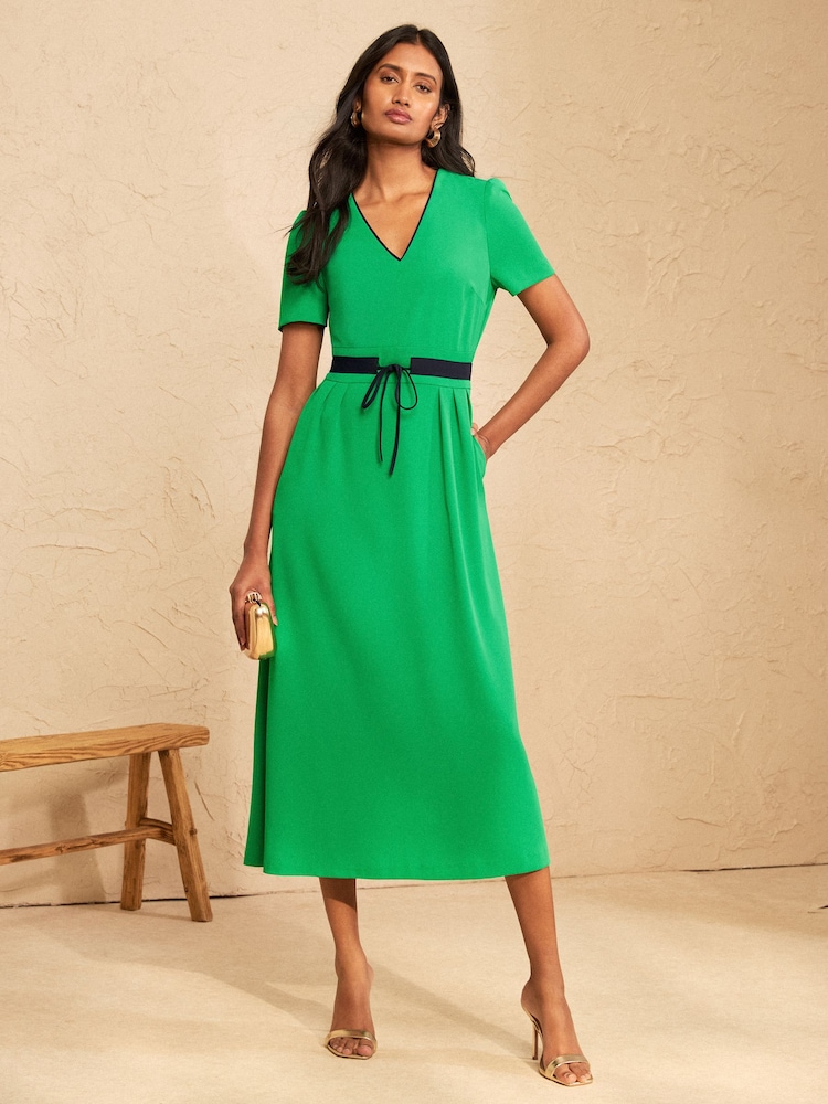 Love & Roses Bright Green Tailored Short Sleeve Dress With Contrast Tie Waist Panel - Image 1 of 4 Love & Roses Bright Green Tailored Short Sleeve Dress With Contrast Tie Waist Panel - Image 1 of 4