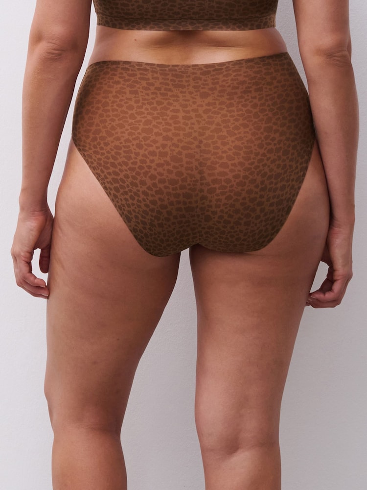 Chantell  Soft Stretch Seamless One Size High leg Brown Knickers - Image 2 of 4 Chantell  Soft Stretch Seamless One Size High leg Brown Knickers - Image 2 of 4