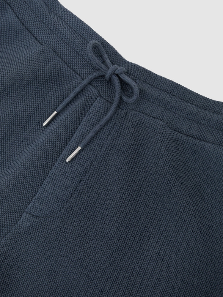 Airforce أزرق - شورت من قماش قطن بيكيه مصبوغ Sundown من Reiss - صورة 5 من 5