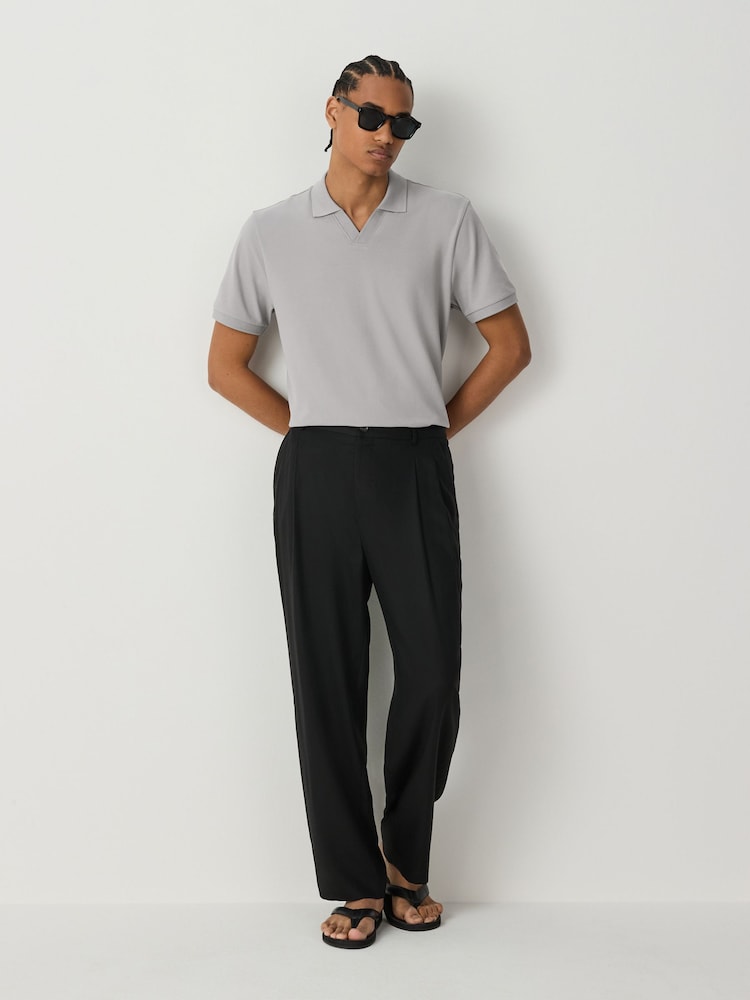 Gris - Short Sleeve Trophy Neck Pique Polo Shirt - Imagen 2 de 7