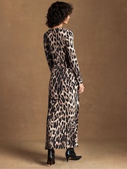 Ro&Zo Brown Leopard Print Waist Detail Dress - Image 6 of 6