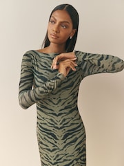 Zebra - Midikjole med langærmet og skrå hals og Tryk fra Nothing Ordinary - Billede 4 af 4