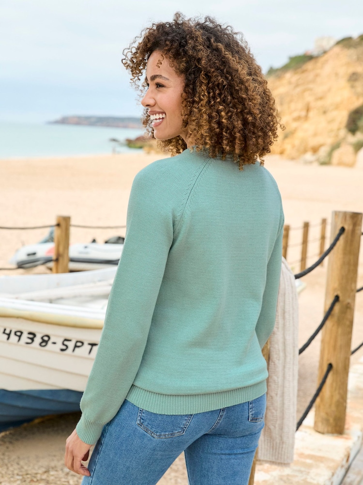 Cotton Traders Green Cotton Crew Neck Jumper - Image 2 of 4 Cotton Traders Green Cotton Crew Neck Jumper - Image 2 of 4