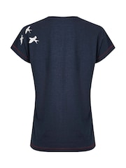 Weird Fish Swirling Swallows Printed Graphic T-Shirt - Imagen 7 de 7