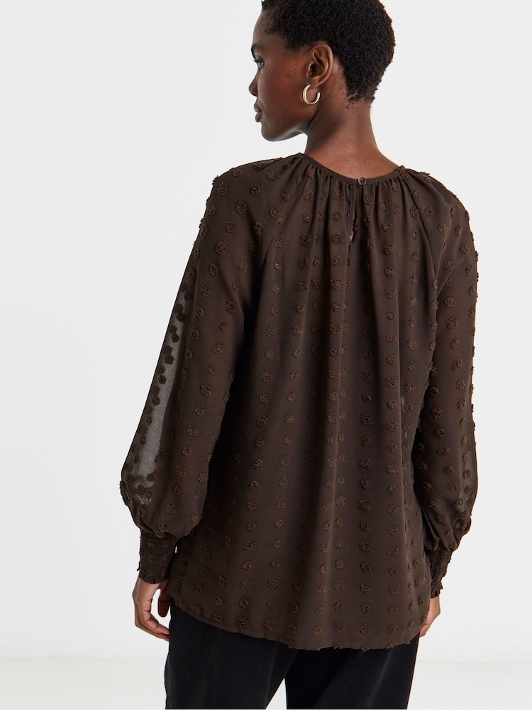 JD Williams Brown Dobby Raglan Blouse - Image 2 of 4 JD Williams Brown Dobby Raglan Blouse - Image 2 of 4