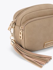 Naravni - Carvela Como Cross-Body 2 Bag - Slika 4 iz 4