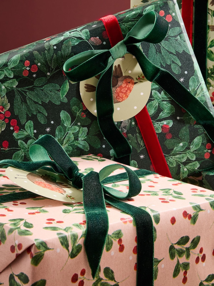 Set of 3 Green Robin and Berry Foliage Christmas Wrapping Paper Luxury Set of 3, 3m Gift Tags and Ribbons Set - Image 2 of 4