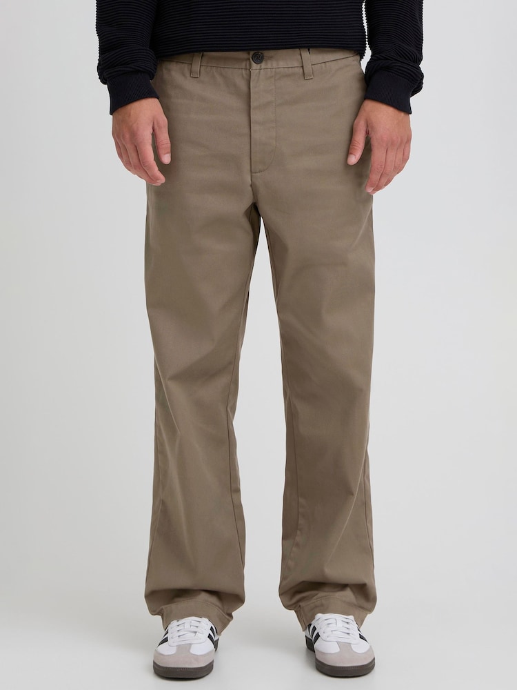 !Solid Green Straight Fit Trousers - Image 1 of 7 !Solid Green Straight Fit Trousers - Image 1 of 7