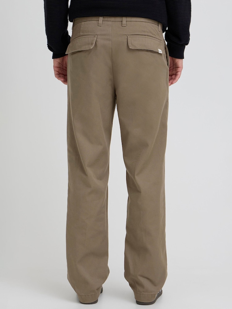 !Solid Green Straight Fit Trousers - Image 2 of 7 !Solid Green Straight Fit Trousers - Image 2 of 7