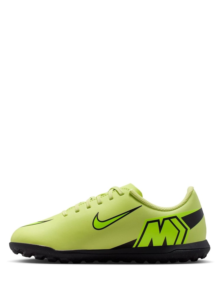 Nike Green Mercurial Vapor 16 Club Turf Low Football Boots - Image 2 of 10 Nike Green Mercurial Vapor 16 Club Turf Low Football Boots - Image 2 of 10