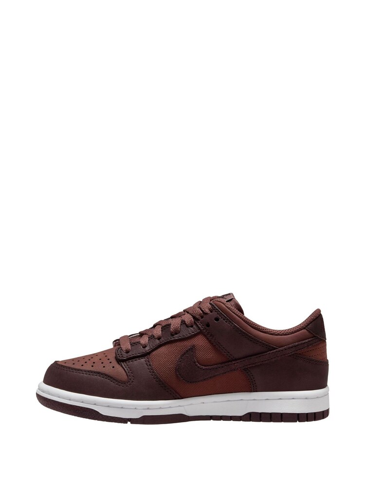 Nike Brown Youth Dunk Low Trainers - Image 2 of 4