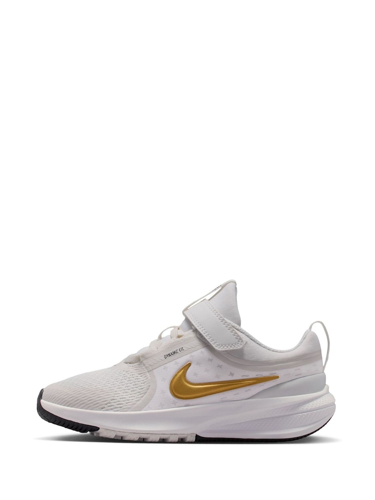 Nike White/Gold Junior Star Runner 5 Trainers - Image 2 of 10