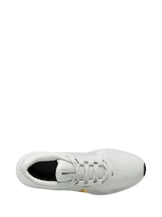 Nike White/Gold Youth Star Runner 5 Trainers - Image 3 of 4