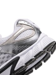 Nike White Youth V5 Runner Trainers - Image 11 of 11
