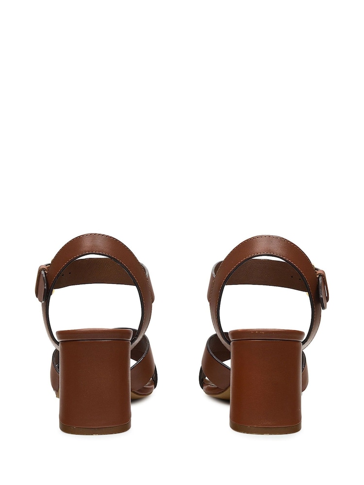 بني - Radley Portland Terrace Block Heel Sandals - صورة 4 من 4