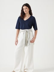 Синий - Hush Reece V-Neck Drapey T-Shirt - Изображение 4 из 5