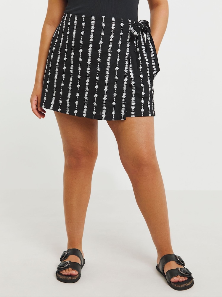 Simply Be Black Embroidered Linen Wrap Skirt - Image 4 of 4