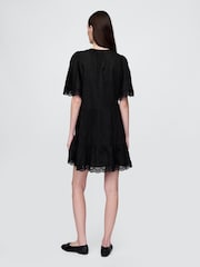 Negro - Minivestido con ojales y mangas acampanadas de Gap - Imagen 2 de 5