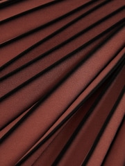 Reiss Black/Pink Marlie Ombré Pleated Midi Skirt - Image 6 of 6