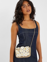Accessorize Hand Beaded 3D Floral Crossbody Bag - Imagen 5 de 5
