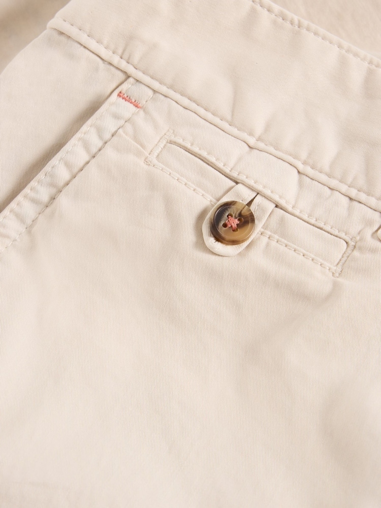 Natural - White Stuff Hayley Chinos Shorts - Imagen 6 de 6