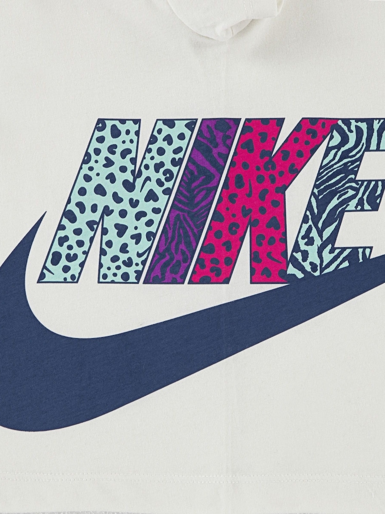 Nike Little Kids Wild Animal Print Wrap Logo T-Shirt - Imagen 3 de 3