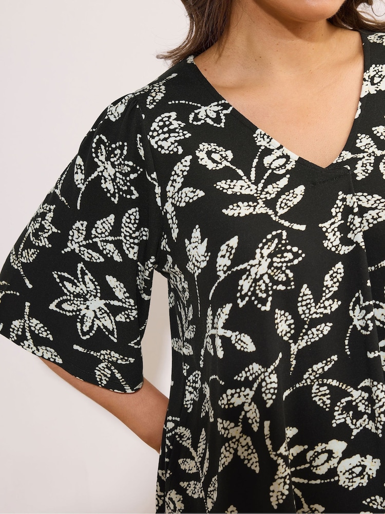 Evans Angel Sleeve Pleated Top - Image 3 of 3