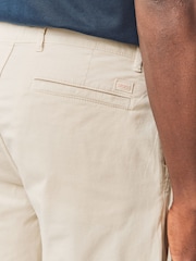 Amarelo - BOSS Chino shorts Slim Fit - Imagem 5 de 6