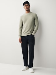 Verde - Pulôver de malha com patch de logotipo BOSS Anion e mistura de cashmere - Imagem 2 de 5