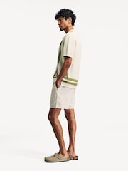 NN.07 Cream Relaxed Gregor Waistband Drawstring Linen Shorts - Image 3 of 8