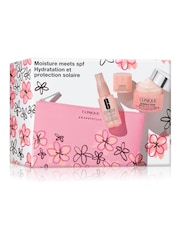 Clinique Moisture Meets SPF Skincare Gift Set (Worth Over £62) - Image 1 of 5