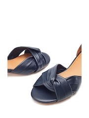 Azul - Moda in Pelle Macadâmia Salto Baixo Sandalsde Couro com Tira no Tornozelo - Imagem 4 de 4