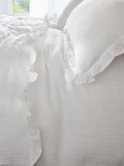 Laura Ashley Angie Ruffle Cotton Gauze Duvet Cover and Pillowcase Set - Larawan 3 ng 5