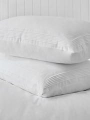 Laura Ashley Maeve Pleat 200 Thread Count Duvet Cover and Pillowcase Set - Imagen 3 de 5