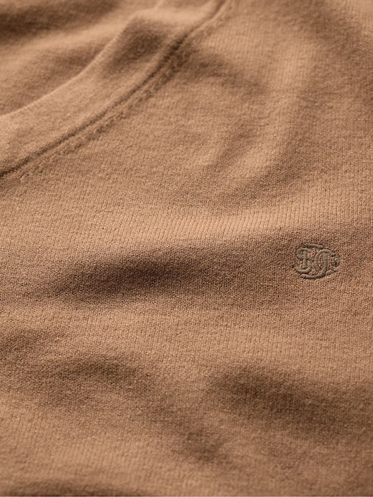 Superdry Brown Classic V-Neck Jumper - Image 7 of 7 Superdry Brown Classic V-Neck Jumper - Image 7 of 7