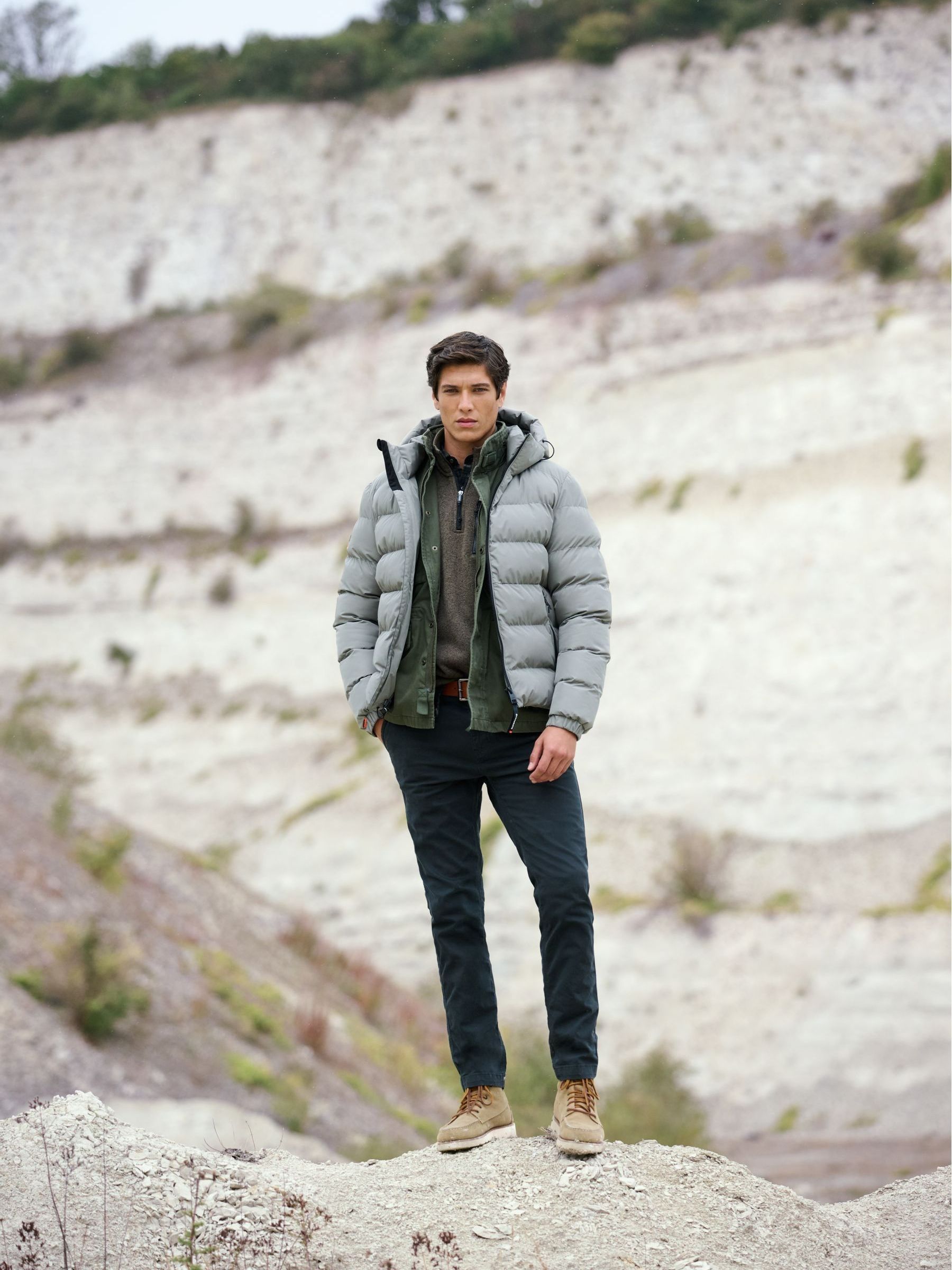 Next：日本 ライトブルー - Superdry フード付き スポーツ パファー