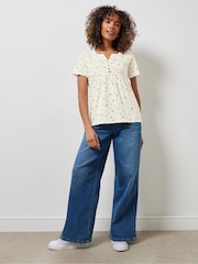 Amarillo - M&Co Short Sleeve 100% Cotton Henley Top - Imagen 2 de 5