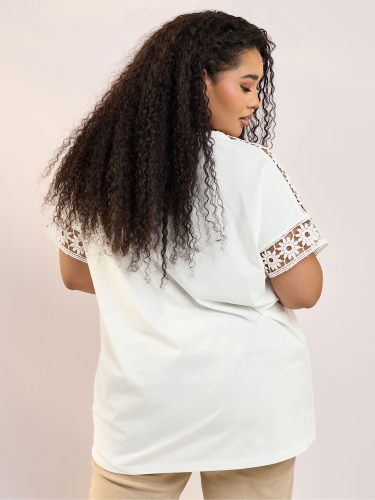 Yours Curve White Boxy Crochet Insert 100% Cotton T-Shirt - Image 2 of 3