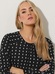Long Tall Sally Raglan Scoop Neck Blouse - Bild 4 von 4