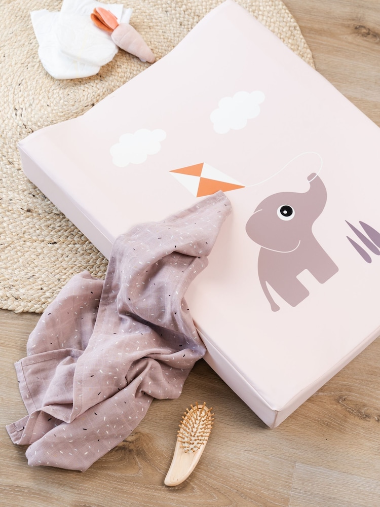 Done by Deer Easy Wipe Playground Changing Pad - صورة 1 من 2