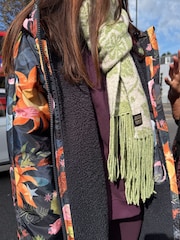 أخضر/أبيض مصفر - Never Fully Dressed Blanket Scarf - صورة 2 من 4