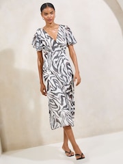 Zebra - Lipsy – bedrucktes Chiffon-Midi-Kleid mit Flatterärmeln - Bild 1 von 4