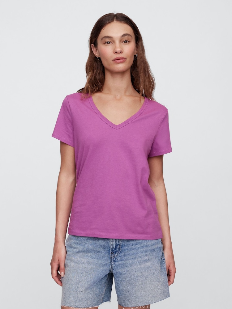 Camiseta de manga corta con cuello en V Favoritos de Gap - Imagen 1 de 5 Camiseta de manga corta con cuello en V Favoritos de Gap - Imagen 1 de 5